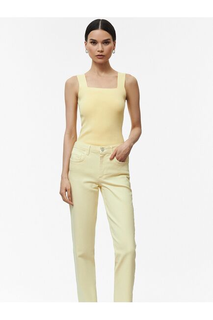 Джинсы женские светло-жёлтые от byME 