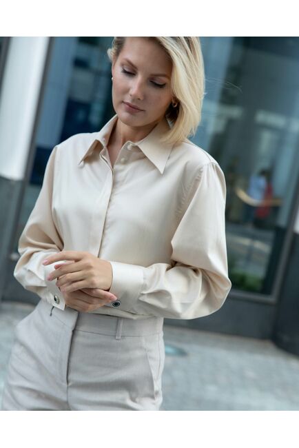 Женская блузка с универсальным манжетом бежевая - 8312 от byME 