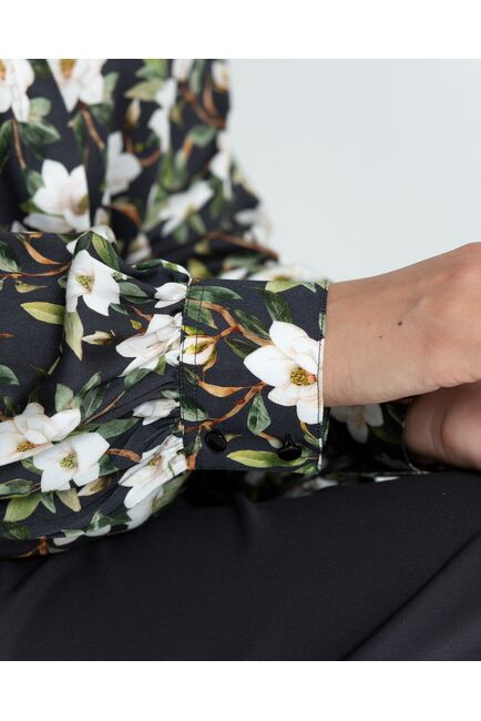 Женская рубашка под пуговицу чёрная принт магнолии - 8381 от byME 