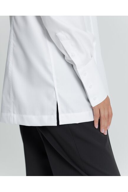 Женская белая рубашка с высокой манжетой под пуговицы с карманами - 8382 от byME 