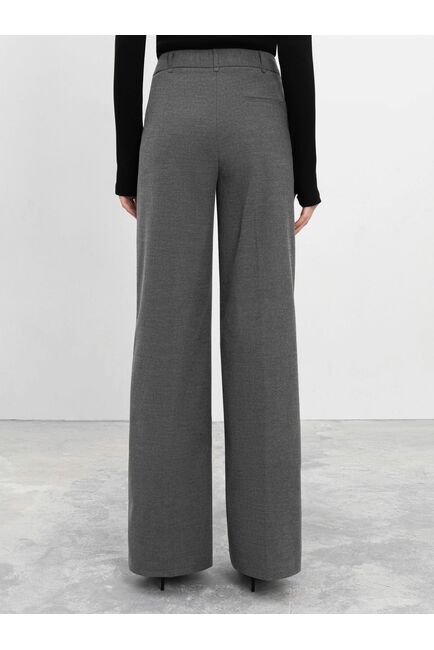 Расклешенные брюки со стрелками серые от byME 