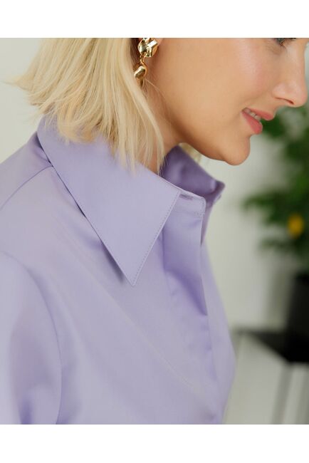 Женская рубашка с универсальным манжетом с пуговицами на боках сиреневая - 8409 от byME 