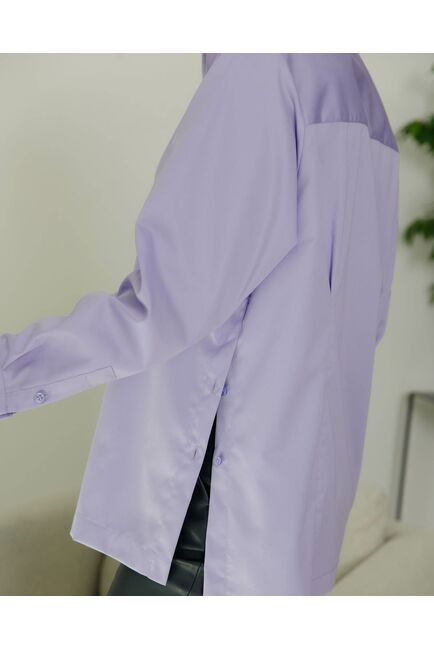 Женская рубашка с универсальным манжетом с пуговицами на боках сиреневая - 8409 от byME 