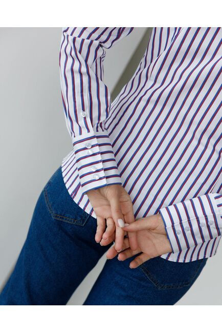 Женская рубашка под пуговицы в красно-синюю полоску - 8416 от byME 