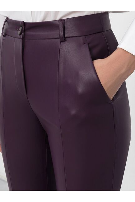 Брюки из экокожи тёмно-баклажановые от byME 