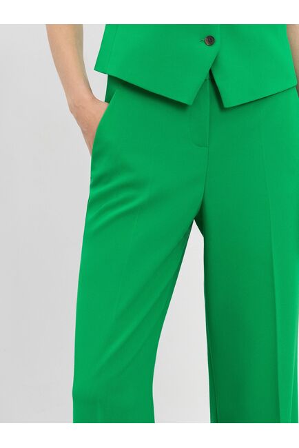Прямые женские брюки из костюмной ткани зелёные от byME 