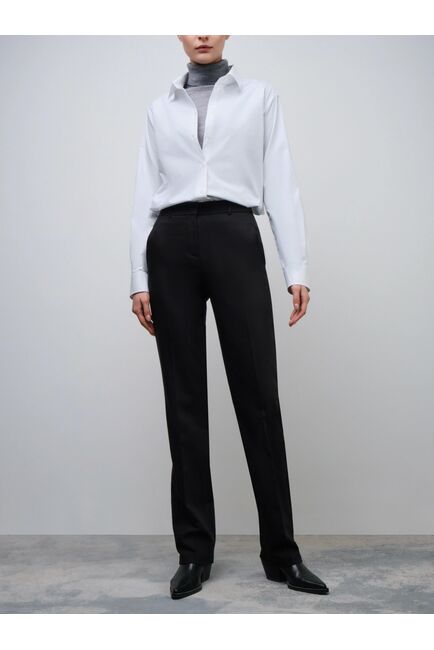 Женские брюки зауженного силуэта чёрные от byME 