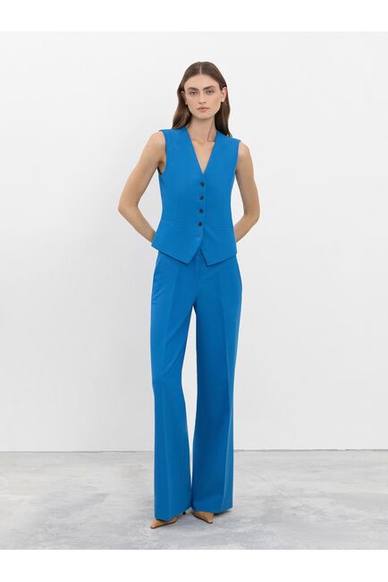 Прямые брюки из костюмной ткани васильковые от byME 