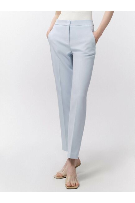 Женскиие прямые брюки  голубого цвета от byME 