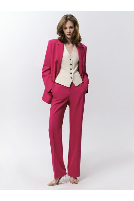 Прямой однобортный жакет ярко-розовый от byME 