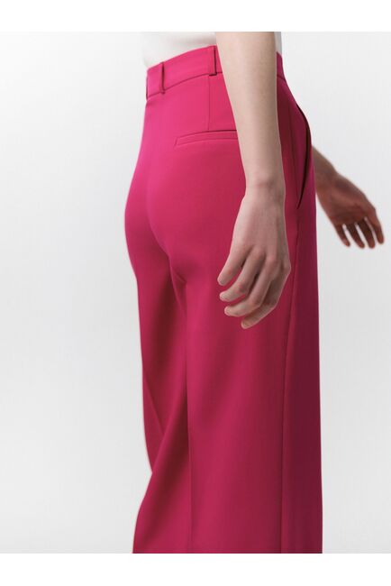 Женские классические брюки со стрелками ярко-розовые от byME 