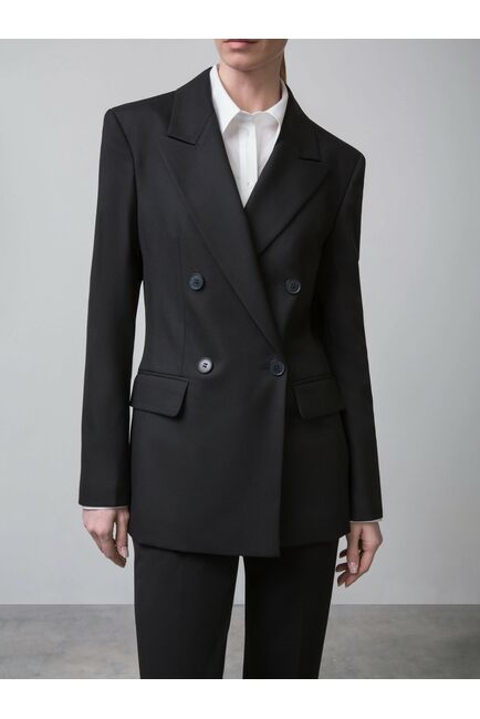 Приталенный двубортный жакет чёрный от byME 