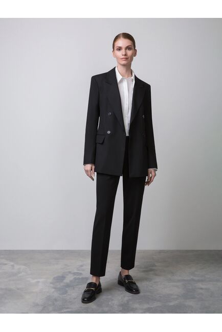 Приталенный двубортный жакет чёрный от byME 