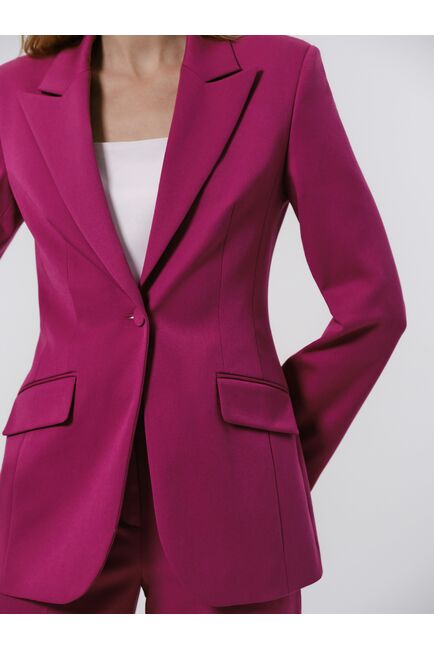 Приталенный жакет на пуговице от byME 