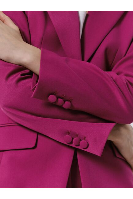 Приталенный жакет на пуговице от byME 