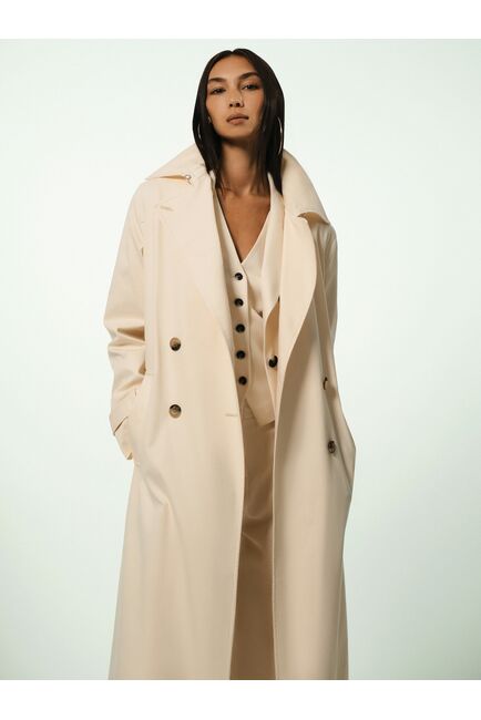 Удлинённый пиджак цвета экрю от byME 