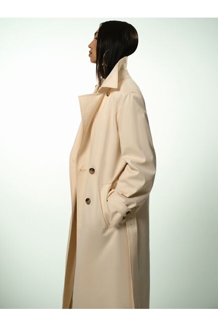 Удлинённый пиджак цвета экрю от byME 