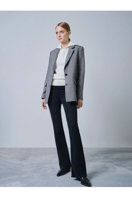 Женские джинсы-клеш со средней посадкой чёрные от byME 