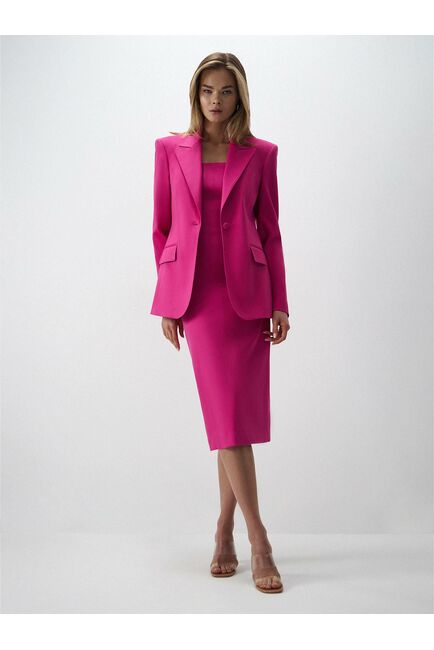 Женский приталенный пиджак на одной пуговице цикламен от byME 