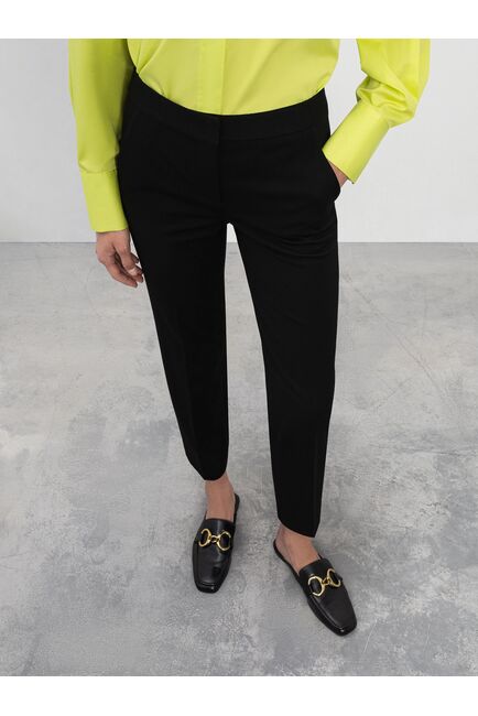 Брюки женские со стрелками темно-синие от byME 