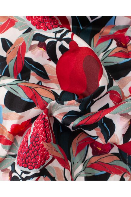 Женская рубашка под пуговицы с супатной застежкой полуприталенная с отделкой принт гранат - 8086 от byME 