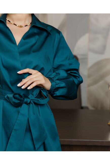 Женская рубашка на запа́х с поясом изумрудная - 8454 от byME 