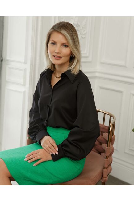 Женская рубашка в оверсайз силуэте под пуговицу с пышным рукавом черная - 8491 от byME 