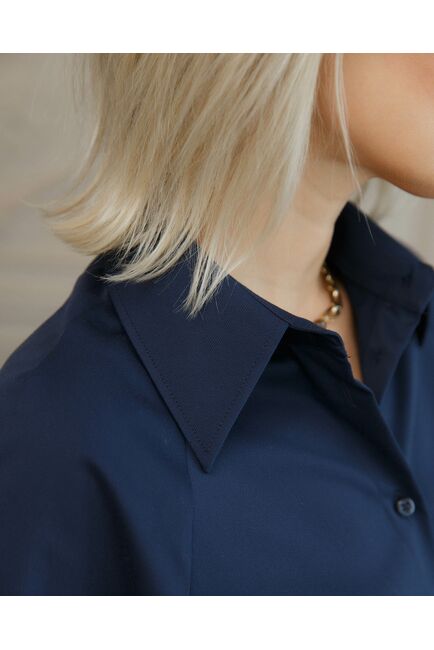 Женская рубашка в оверсайз силуэте под пуговицу с пышным рукавом синяя - 8492 от byME 