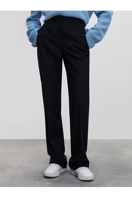 Брюки женские прямого кроя из костюмной ткани цвет нави от byME 