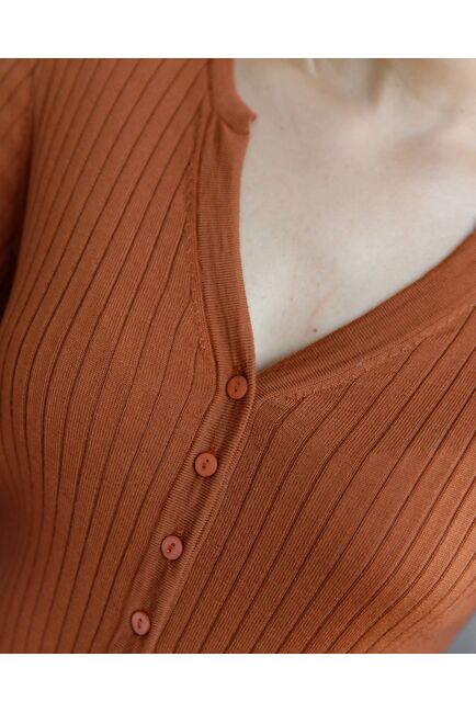 Кардиган из шерсти мериноса тонкой вязки карамель от byME 