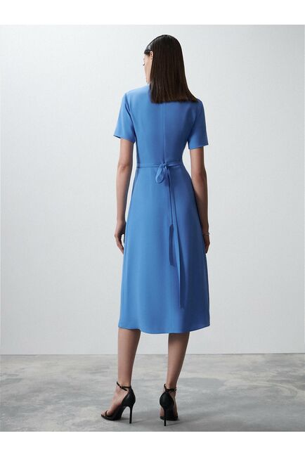 Платье на запах длины миди от byME 