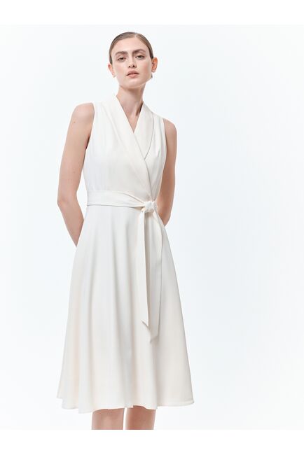 Платье на запах с поясом от byME 