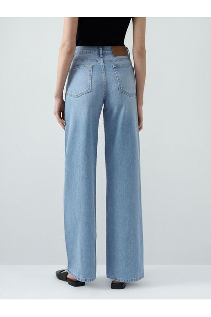 Широкие джинсы женские от byME 