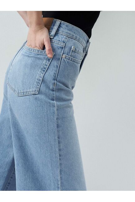 Широкие джинсы женские от byME 