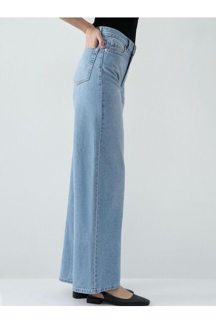 Широкие джинсы женские от byME 