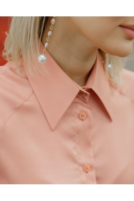 Женская рубашка в оверсайз под пуговицу с пышным рукавом персиковая - 8519 от byME 