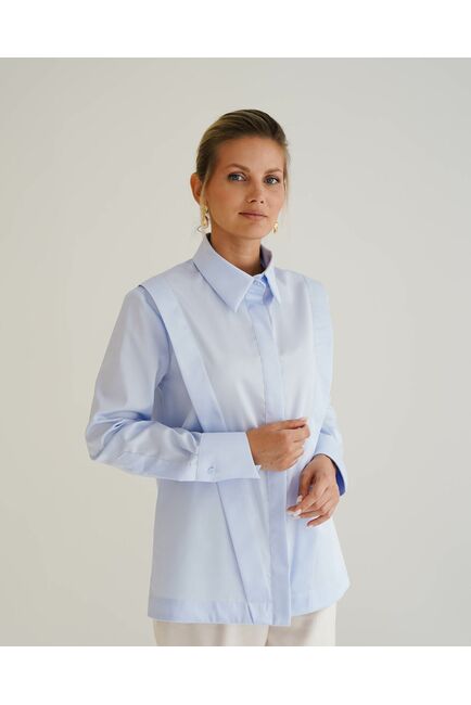 Женская рубашка голубая из хлопка с интересной манжетой под пуговицы 8550 от byME 
