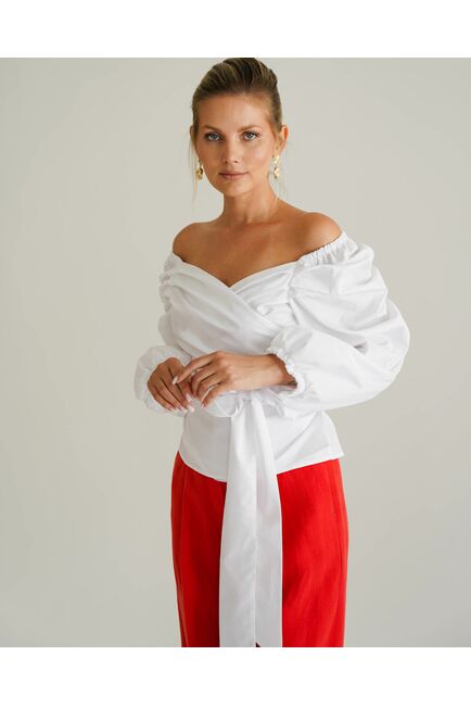 Женская рубашка на запах белая из хлопка сатинового плетения  8551 от byME 