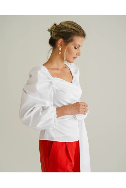 Женская рубашка на запах белая из хлопка сатинового плетения  8551 от byME 