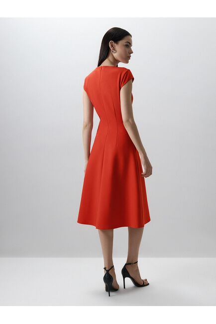 Платье-миди с карманами оранжевое от byME 