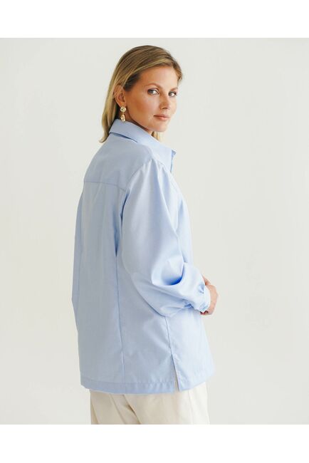 Женская рубашка под пуговицу в прямом силуэте голубая - 8523 от byME 