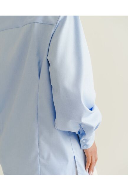 Женская рубашка под пуговицу в прямом силуэте голубая - 8523 от byME 
