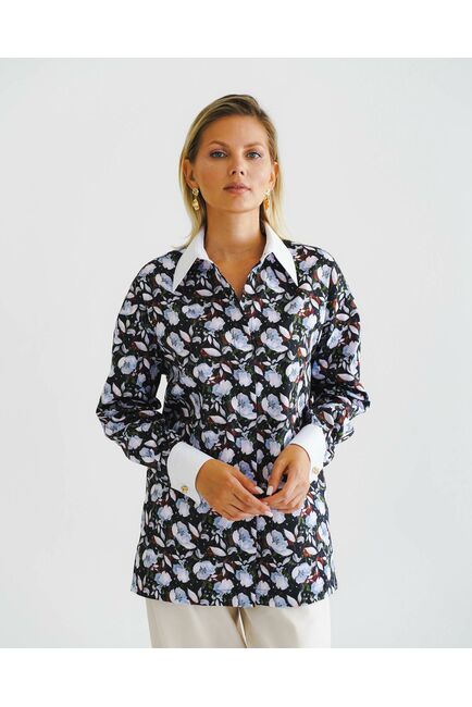 Женская рубашка принт белые маки на тёмном фоне -8541 от byME 