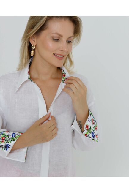 Рубашка льняная женская в белом цвете в прямом силуэте с универсальной манжетой - 8579 от byME 