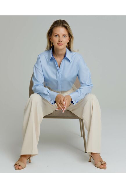 Рубашка женская из хлопка в прямом силуэте с отделкой , с универсальной манжетой - 8580 от byME 