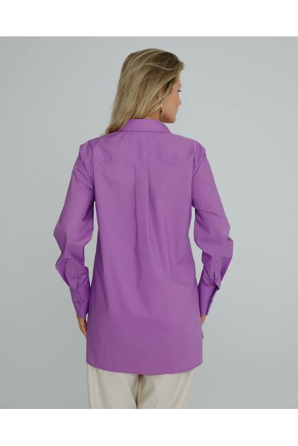 Рубашка женская из хлопка  фиолетовая, в прямом силуэте с универсальной манжетой - 8584 от ByME 