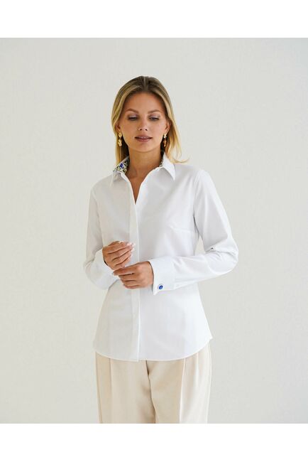Женская рубашка из хлопка с яркой отделкой ягоды под запонку - 8596 от ByME 