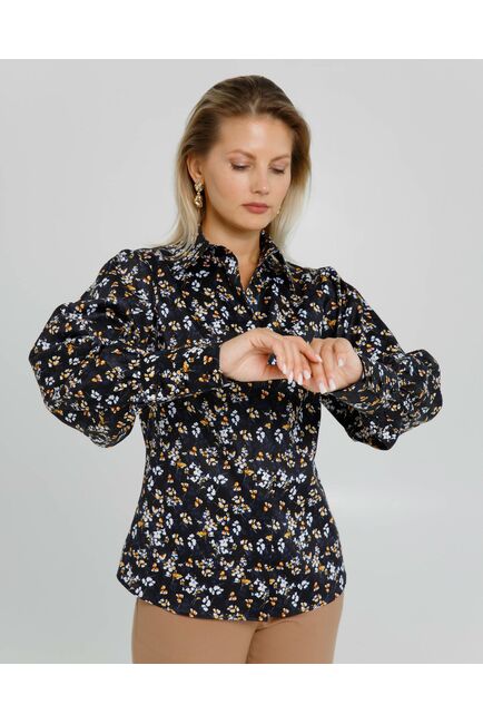 Женская рубашка с пышным рукавом с супатной застёжкой в чёрном цвете с цветами  - 8637 от byME 