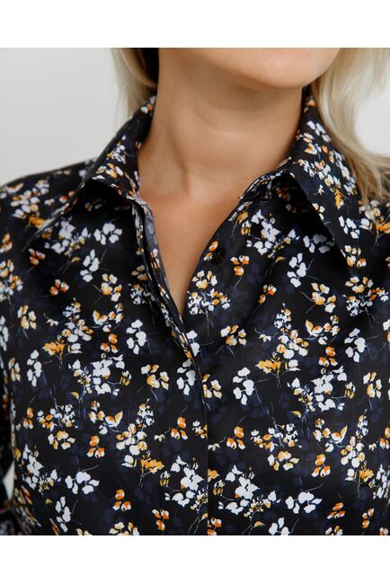 Женская рубашка с пышным рукавом с супатной застёжкой в чёрном цвете с цветами  - 8637 от byME 