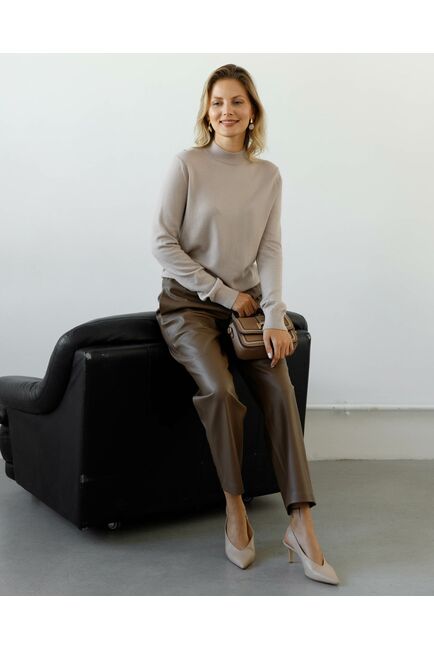 Джемпер из шерсти мериноса тонкой вязки бежевый от byME 